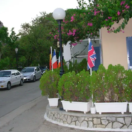 Aparthotel Louisa Poros (Kefalonia)