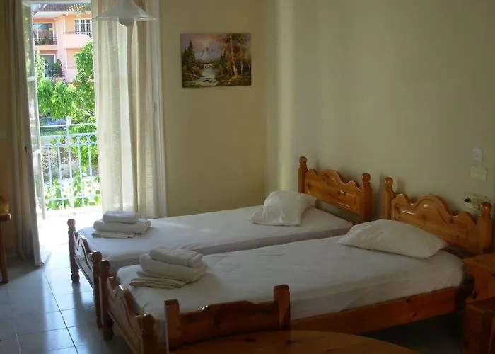 Louisa 2* Poros (Kefalonia)