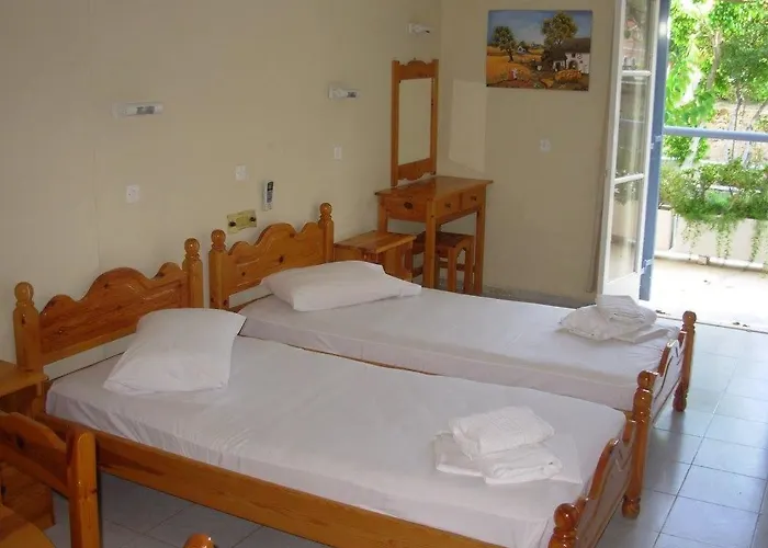 Apart Otel Louisa Poros (Kefalonia)