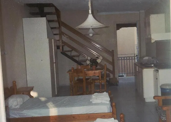 Louisa 2* Poros (Kefalonia)