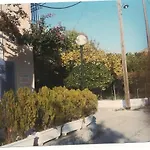 Ξενοδοχείο με διαμερίσματα Louisa