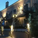 Ξενοδοχείο με διαμερίσματα Louisa