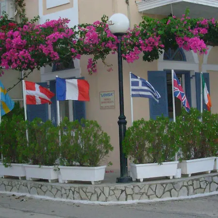Louisa פורוס