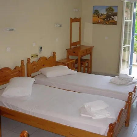 Lägenhetshotell Louisa Poros (Kefalonia)