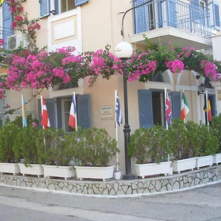 Louisa Lägenhetshotell Poros (Kefalonia)