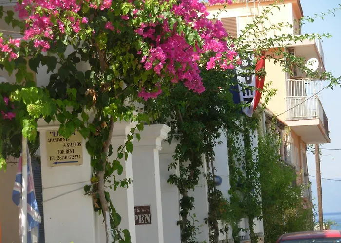 Louisa Aparthotel Poros (Kefalonia)