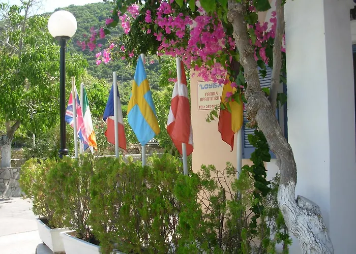 Louisa 2* Poros (Kefalonia)