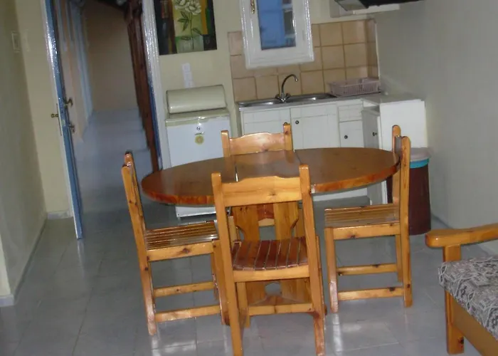 Louisa 2* Poros (Kefalonia)